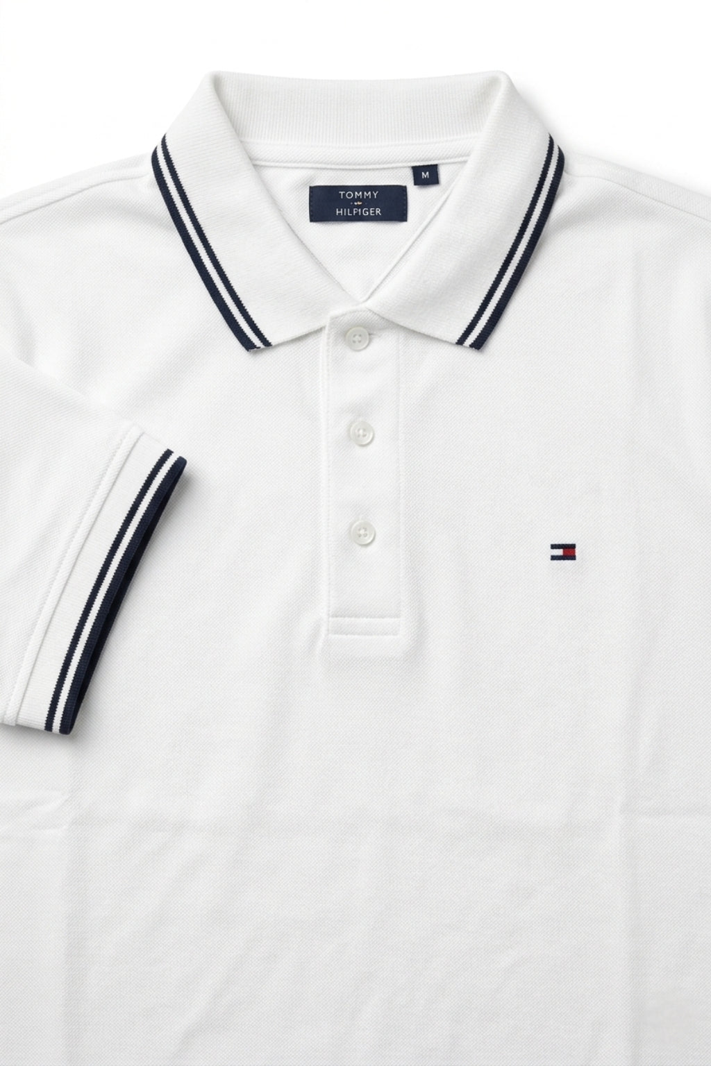 Close-up detail of Eliteez Classic Piqué Polo White premium pique and embroidered logo