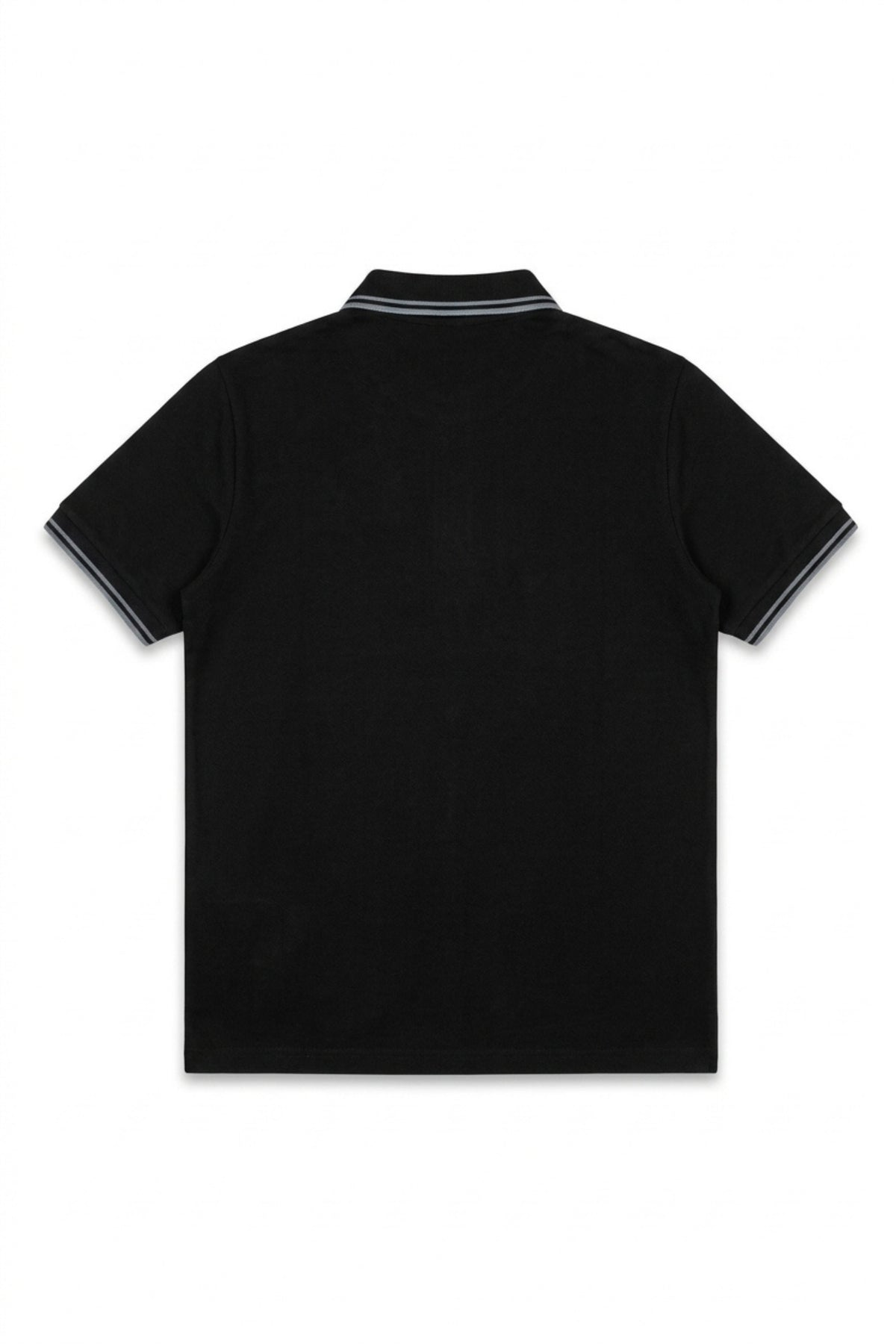 Close-up detail of Eliteez Piqué Polo Rider Black embroidered logo