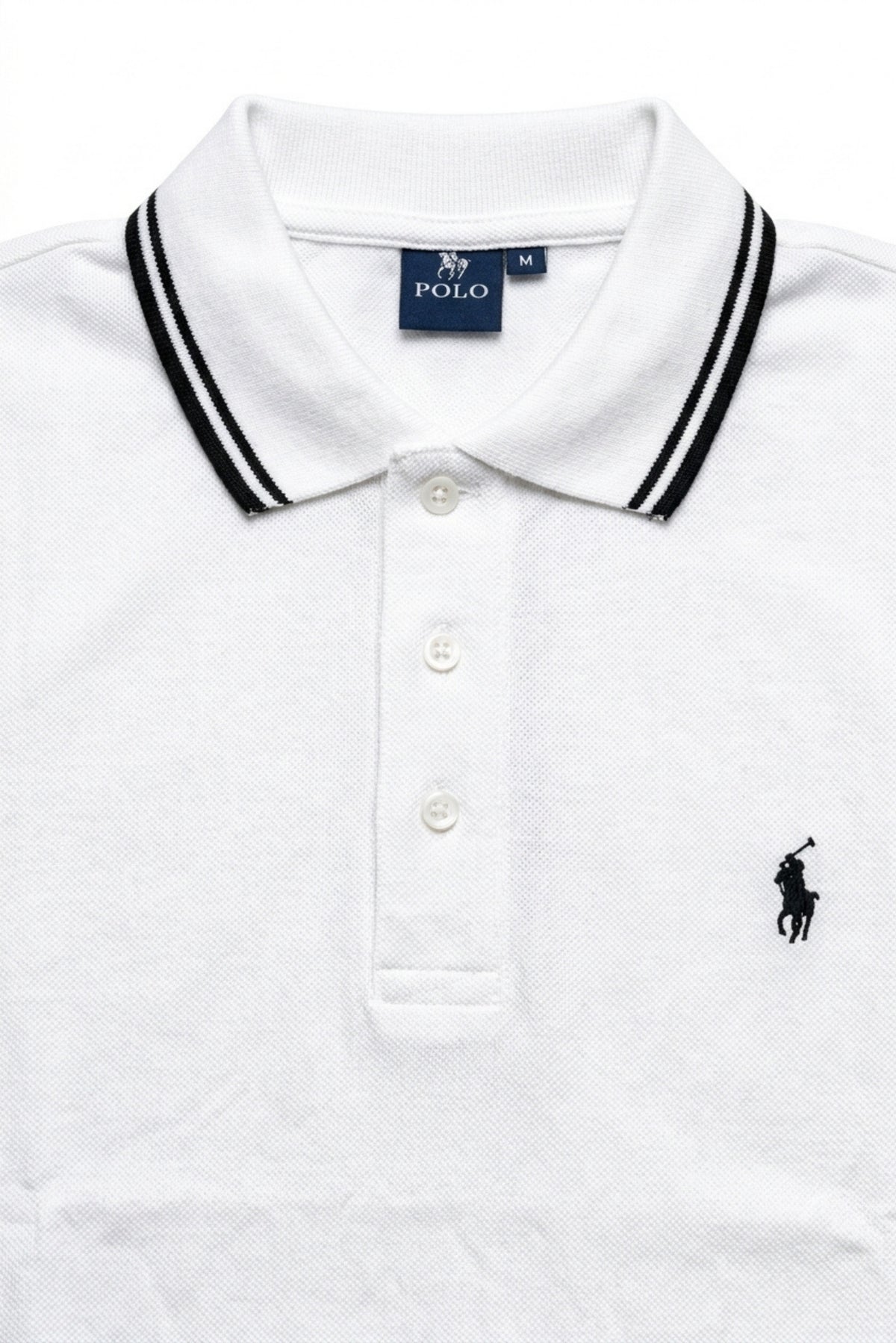 Close-up detail of Eliteez Piqué Polo Rider White embroidered logo