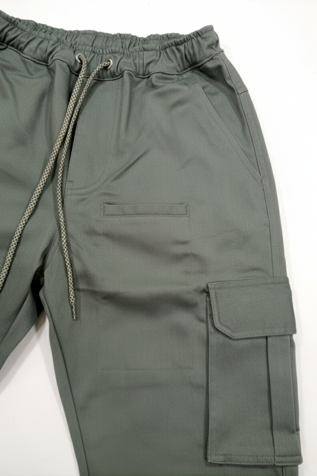 Eliteez Utility Cargo Pant in Smoky Grey, back view on model